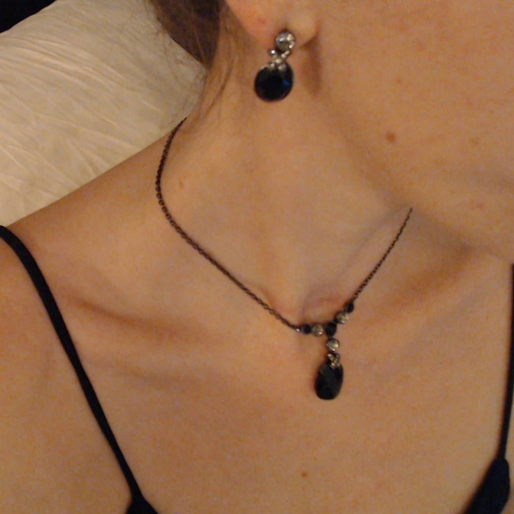 Givenchy Earrings - Picture 5 of 10